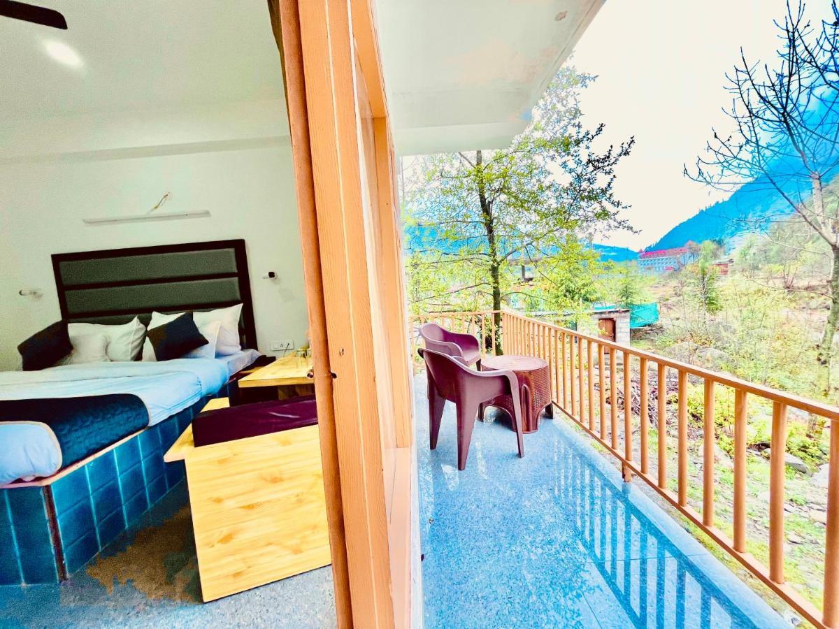 Happy Valley Riverside Resort, - Of The Year 4* Manali (Himachal Pradesh)